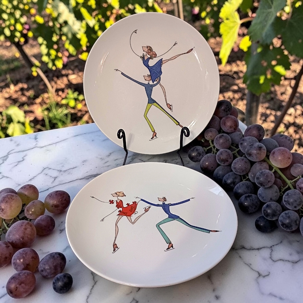 2 Marquis Waterford‎ Giddies Plates Salad Snack Side 2004 Ice Skating Porcelain